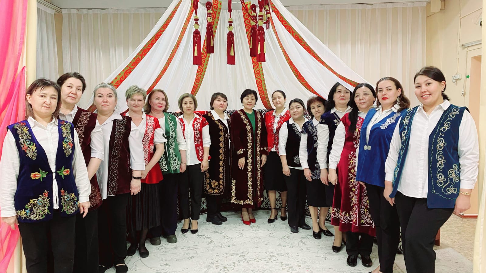 "ҰЛТТЫҚ КИІМ КҮНІ"
